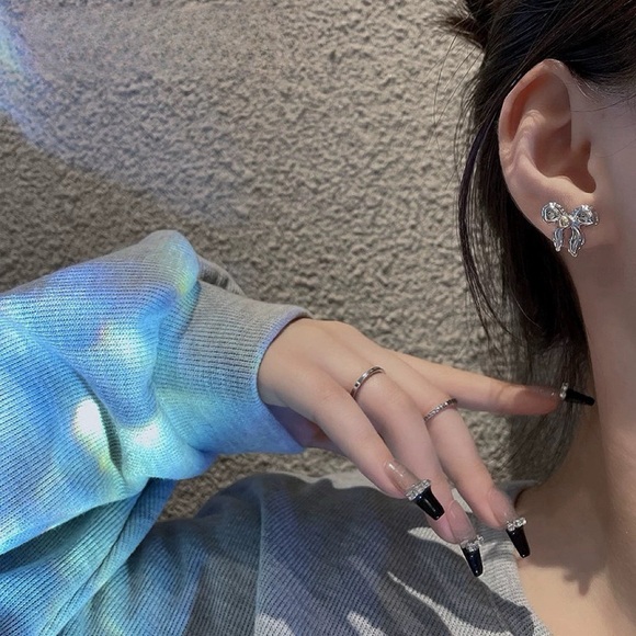 🎀 Bundle earrings, $10 for each, buy 2 get 1 more pairs for free - Picture 2 of 3